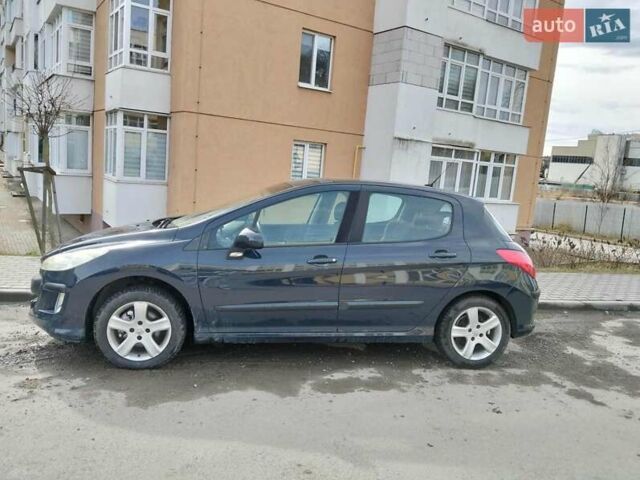 Серый Пежо 308, объемом двигателя 1.6 л и пробегом 235 тыс. км за 5000 $, фото 1 на Automoto.ua