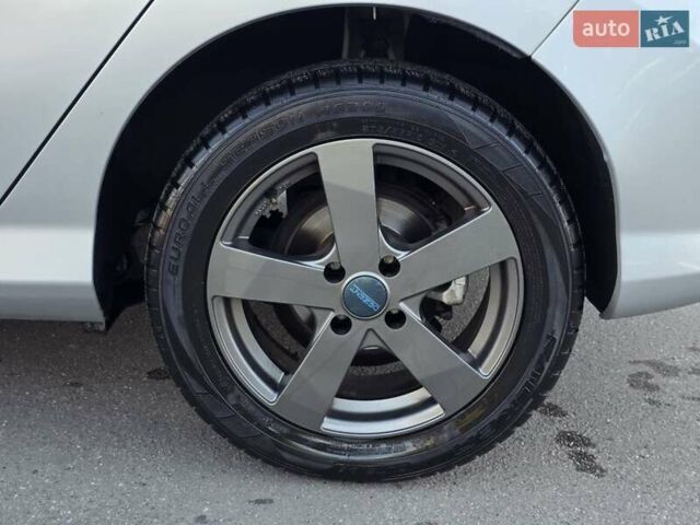 Серый Пежо 308, объемом двигателя 1.6 л и пробегом 169 тыс. км за 4999 $, фото 35 на Automoto.ua