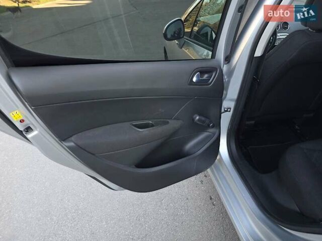 Серый Пежо 308, объемом двигателя 1.6 л и пробегом 169 тыс. км за 4999 $, фото 21 на Automoto.ua