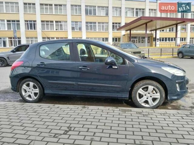 Серый Пежо 308, объемом двигателя 1.6 л и пробегом 235 тыс. км за 5000 $, фото 2 на Automoto.ua