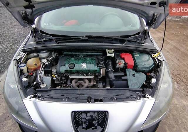 Сірий Пежо 308, об'ємом двигуна 1.6 л та пробігом 263 тис. км за 3999 $, фото 7 на Automoto.ua