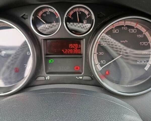 Серый Пежо 308, объемом двигателя 1.6 л и пробегом 228 тыс. км за 5100 $, фото 13 на Automoto.ua