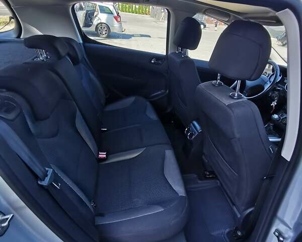 Сірий Пежо 308, об'ємом двигуна 1.6 л та пробігом 195 тис. км за 4800 $, фото 7 на Automoto.ua