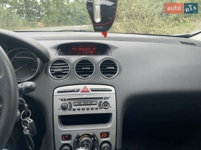 Серый Пежо 308, объемом двигателя 1.6 л и пробегом 188 тыс. км за 4300 $, фото 7 на Automoto.ua