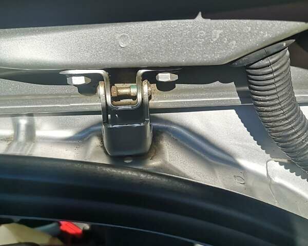 Сірий Пежо 308, об'ємом двигуна 1.6 л та пробігом 195 тис. км за 4800 $, фото 18 на Automoto.ua