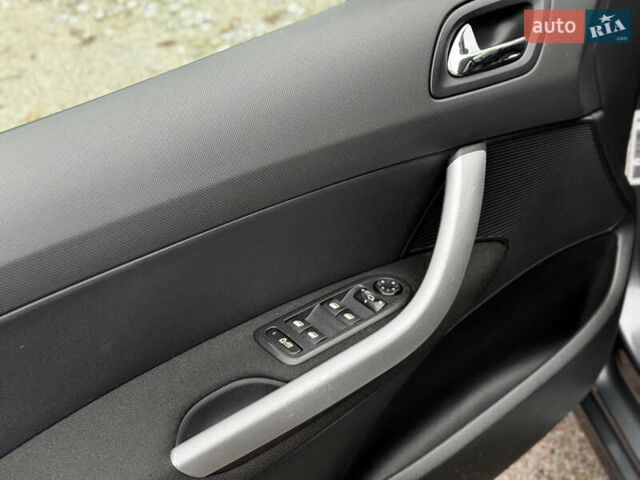 Серый Пежо 308, объемом двигателя 1.6 л и пробегом 96 тыс. км за 6700 $, фото 36 на Automoto.ua