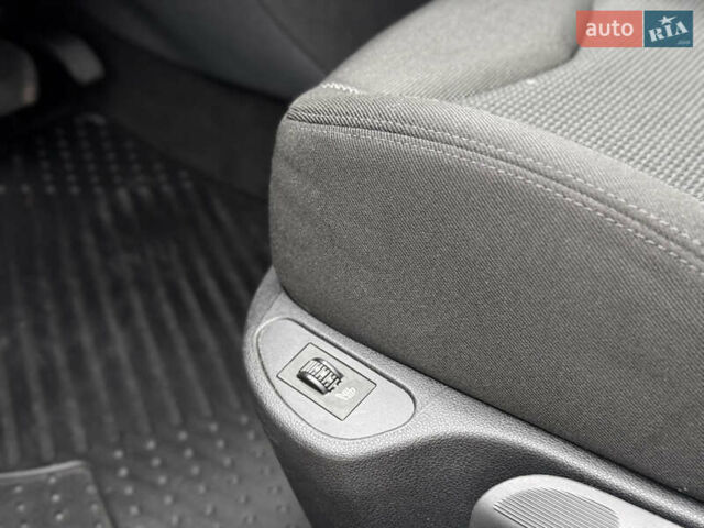 Серый Пежо 308, объемом двигателя 1.6 л и пробегом 96 тыс. км за 6700 $, фото 39 на Automoto.ua