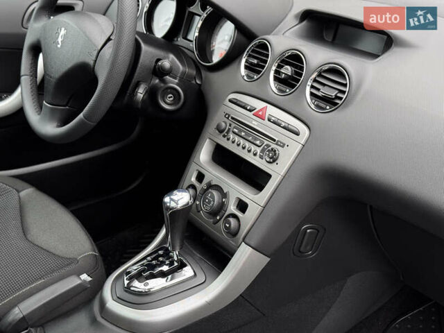 Серый Пежо 308, объемом двигателя 1.6 л и пробегом 96 тыс. км за 6700 $, фото 47 на Automoto.ua
