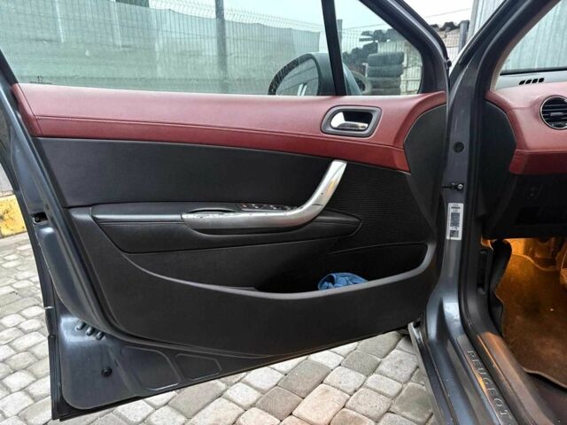 Сірий Пежо 308, об'ємом двигуна 1.6 л та пробігом 270 тис. км за 6190 $, фото 17 на Automoto.ua