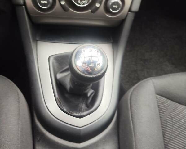 Серый Пежо 308, объемом двигателя 1.4 л и пробегом 229 тыс. км за 5900 $, фото 17 на Automoto.ua