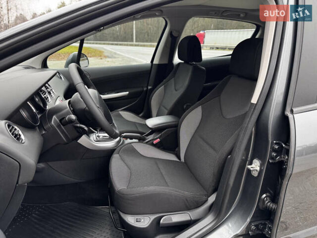 Серый Пежо 308, объемом двигателя 1.6 л и пробегом 96 тыс. км за 6700 $, фото 37 на Automoto.ua