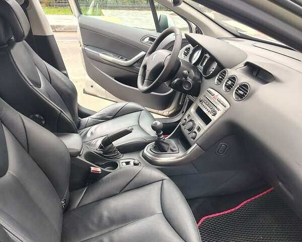 Серый Пежо 308, объемом двигателя 1.56 л и пробегом 209 тыс. км за 6000 $, фото 5 на Automoto.ua