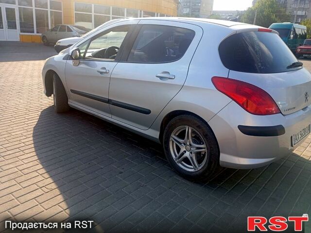 Серый Пежо 308, объемом двигателя 1.6 л и пробегом 212 тыс. км за 4399 $, фото 1 на Automoto.ua