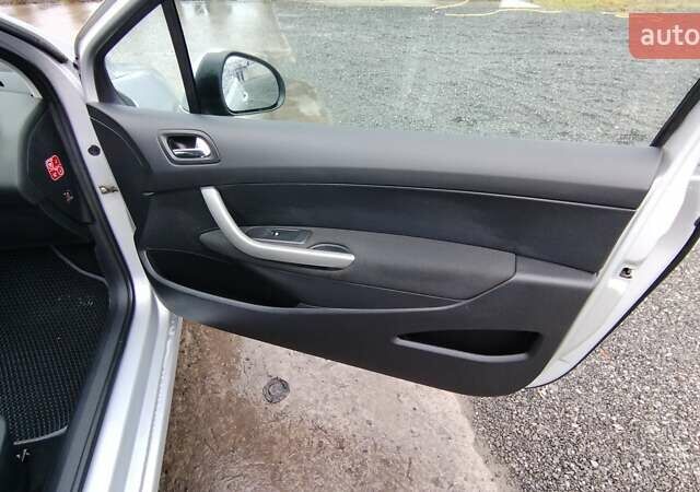 Сірий Пежо 308, об'ємом двигуна 1.6 л та пробігом 263 тис. км за 3999 $, фото 10 на Automoto.ua