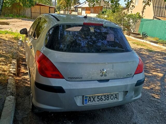 Серый Пежо 308, объемом двигателя 1.6 л и пробегом 211 тыс. км за 3530 $, фото 7 на Automoto.ua