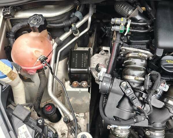 Серый Пежо 308, объемом двигателя 1.56 л и пробегом 209 тыс. км за 6000 $, фото 19 на Automoto.ua