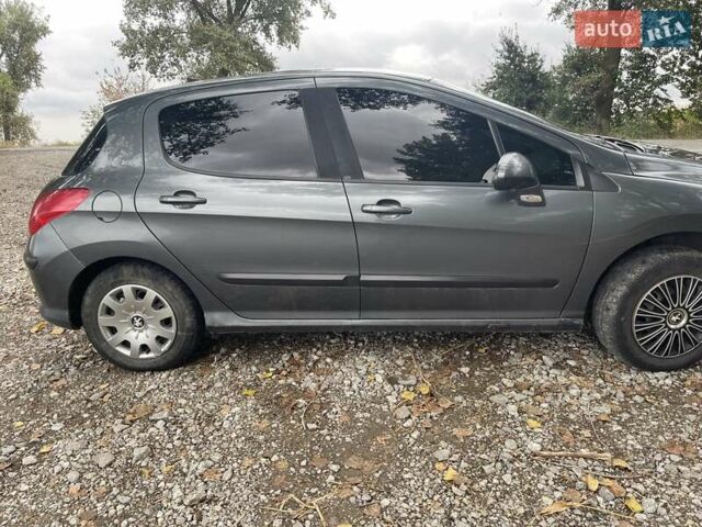 Серый Пежо 308, объемом двигателя 1.6 л и пробегом 188 тыс. км за 4300 $, фото 2 на Automoto.ua