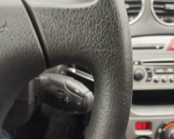 Серый Пежо 308, объемом двигателя 1.4 л и пробегом 229 тыс. км за 5900 $, фото 19 на Automoto.ua