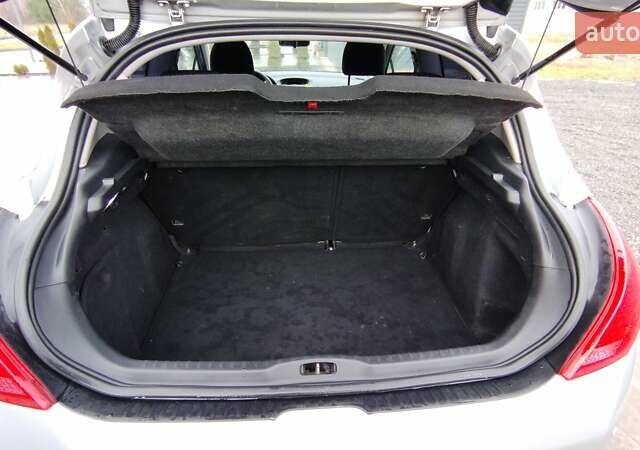 Сірий Пежо 308, об'ємом двигуна 1.6 л та пробігом 263 тис. км за 3999 $, фото 19 на Automoto.ua