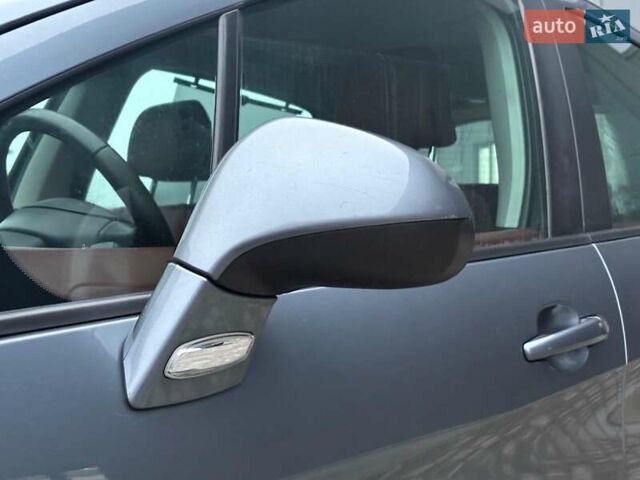 Серый Пежо 308, объемом двигателя 1.6 л и пробегом 270 тыс. км за 6190 $, фото 14 на Automoto.ua