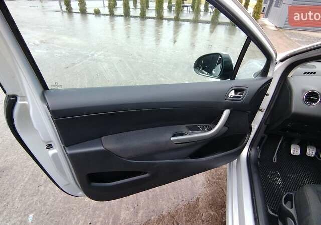Сірий Пежо 308, об'ємом двигуна 1.6 л та пробігом 263 тис. км за 3999 $, фото 8 на Automoto.ua