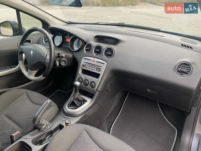Серый Пежо 308, объемом двигателя 1.56 л и пробегом 216 тыс. км за 4600 $, фото 14 на Automoto.ua