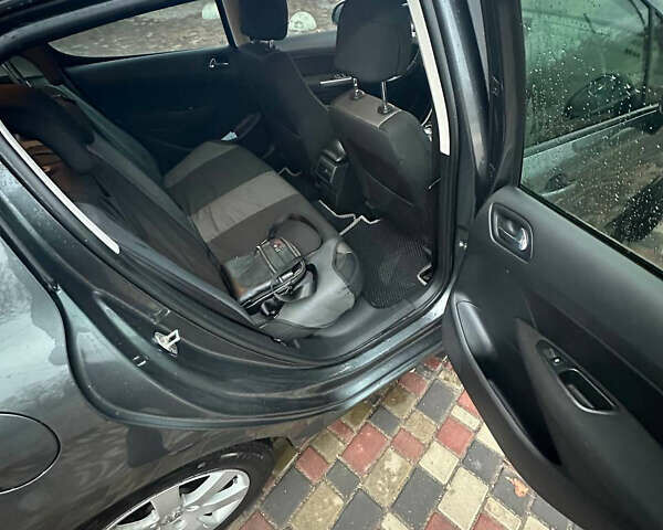 Серый Пежо 308, объемом двигателя 1.6 л и пробегом 265 тыс. км за 5750 $, фото 14 на Automoto.ua