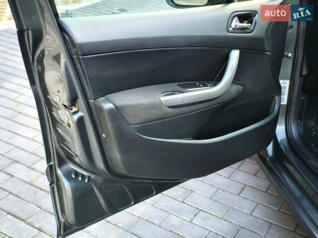 Пежо 308 2009 в Львове на Automoto.ua Серый Пежо 308, объемом двигателя 1.6 л и пробегом 223 тыс. км за 3900 $, фото 24 на Automoto.ua