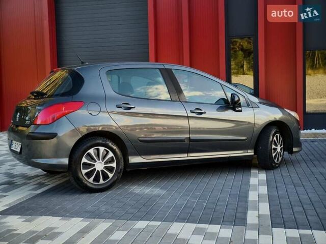 Пежо 308 2009 в Львове на Automoto.ua Серый Пежо 308, объемом двигателя 1.6 л и пробегом 223 тыс. км за 3900 $, фото 4 на Automoto.ua