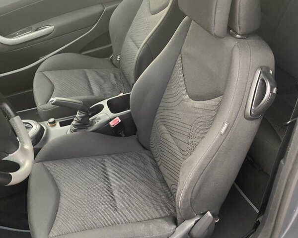 Серый Пежо 308, объемом двигателя 1.56 л и пробегом 216 тыс. км за 4600 $, фото 9 на Automoto.ua