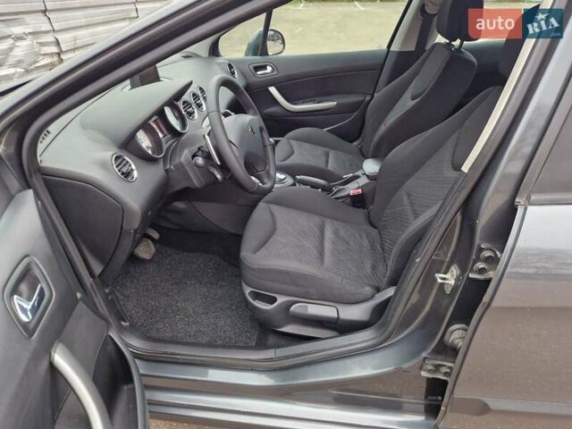 Сірий Пежо 308, об'ємом двигуна 1.56 л та пробігом 197 тис. км за 5600 $, фото 12 на Automoto.ua