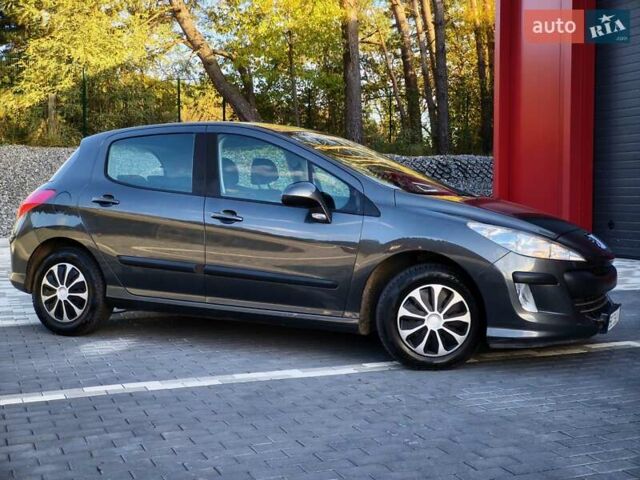 Пежо 308 2009 в Львове на Automoto.ua Серый Пежо 308, объемом двигателя 1.6 л и пробегом 223 тыс. км за 3900 $, фото 3 на Automoto.ua