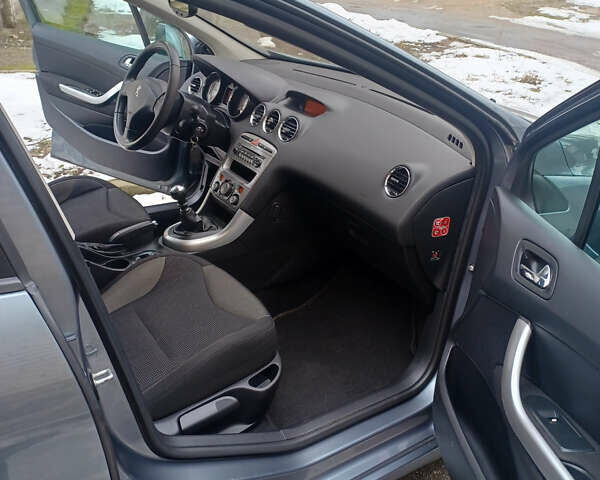 Серый Пежо 308, объемом двигателя 1.6 л и пробегом 242 тыс. км за 4850 $, фото 8 на Automoto.ua