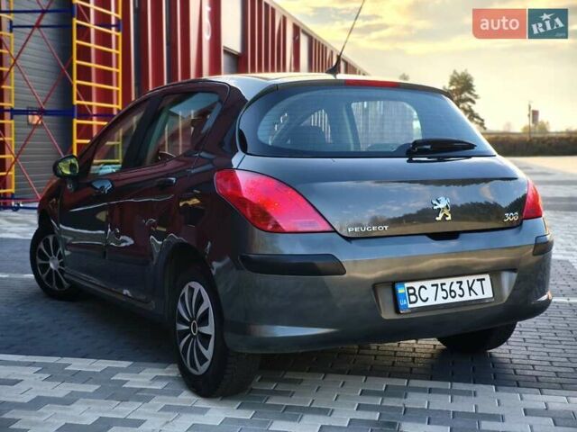 Пежо 308 2009 в Львове на Automoto.ua Серый Пежо 308, объемом двигателя 1.6 л и пробегом 223 тыс. км за 3900 $, фото 9 на Automoto.ua