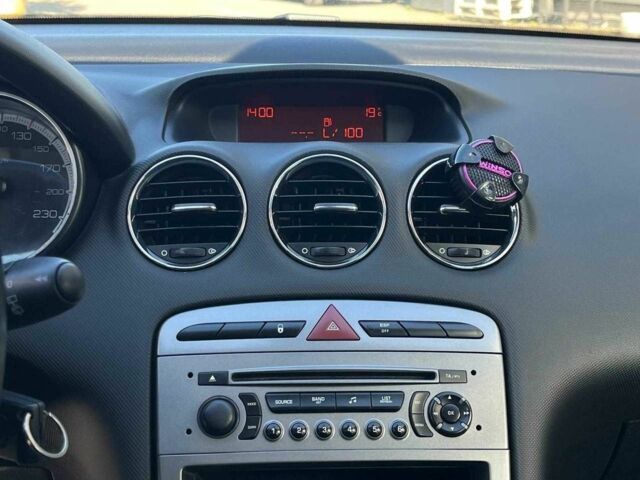 Сірий Пежо 308, об'ємом двигуна 1.6 л та пробігом 250 тис. км за 5440 $, фото 23 на Automoto.ua