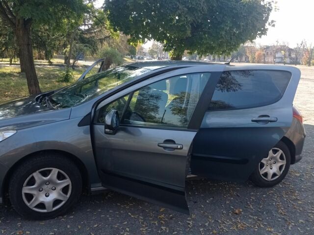 Серый Пежо 308, объемом двигателя 1.6 л и пробегом 280 тыс. км за 3700 $, фото 6 на Automoto.ua