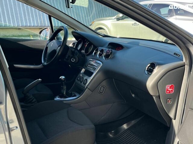 Сірий Пежо 308, об'ємом двигуна 1.6 л та пробігом 250 тис. км за 6490 $, фото 8 на Automoto.ua