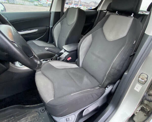 Серый Пежо 308, объемом двигателя 1.6 л и пробегом 225 тыс. км за 4900 $, фото 13 на Automoto.ua