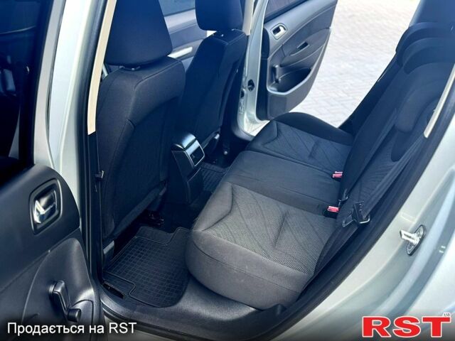 Сірий Пежо 308, об'ємом двигуна 1.6 л та пробігом 230 тис. км за 5900 $, фото 6 на Automoto.ua