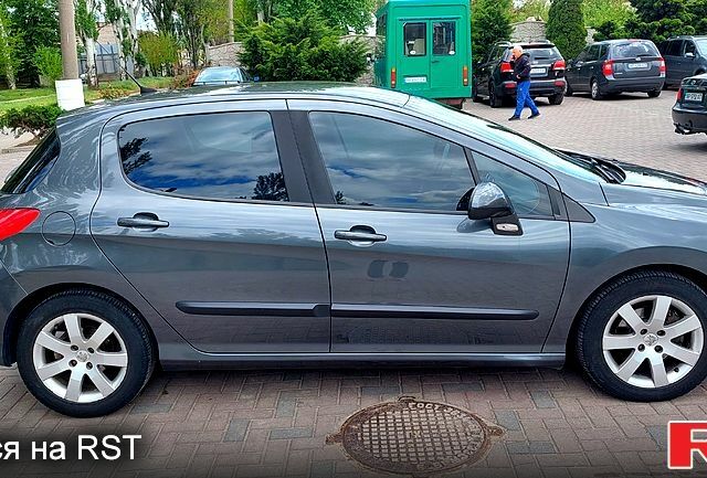 Серый Пежо 308, объемом двигателя 1.6 л и пробегом 161 тыс. км за 6000 $, фото 1 на Automoto.ua