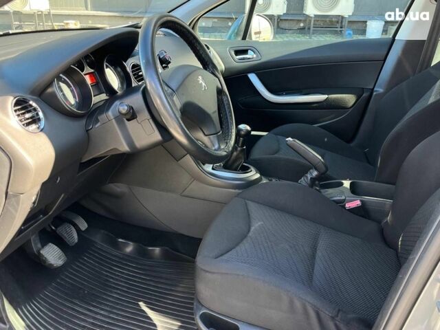Сірий Пежо 308, об'ємом двигуна 1.6 л та пробігом 250 тис. км за 6490 $, фото 27 на Automoto.ua