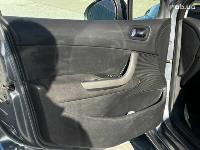 Сірий Пежо 308, об'ємом двигуна 1.6 л та пробігом 250 тис. км за 6490 $, фото 26 на Automoto.ua