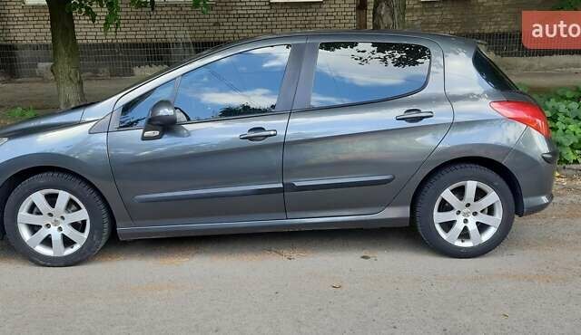 Серый Пежо 308, объемом двигателя 1.6 л и пробегом 162 тыс. км за 6500 $, фото 3 на Automoto.ua