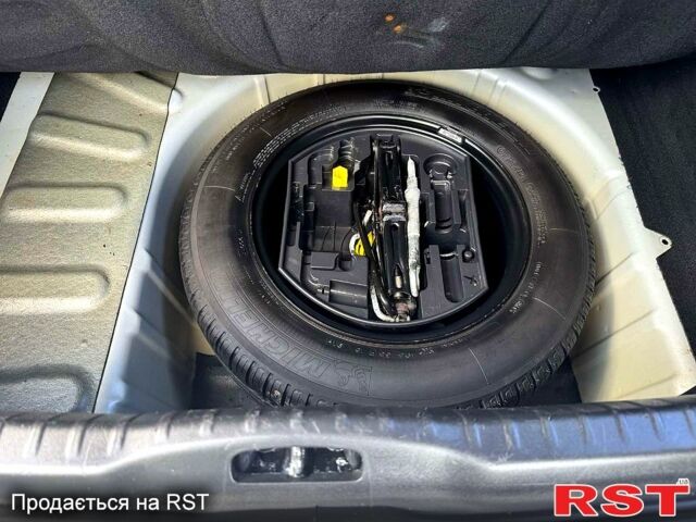 Сірий Пежо 308, об'ємом двигуна 1.6 л та пробігом 230 тис. км за 5900 $, фото 9 на Automoto.ua