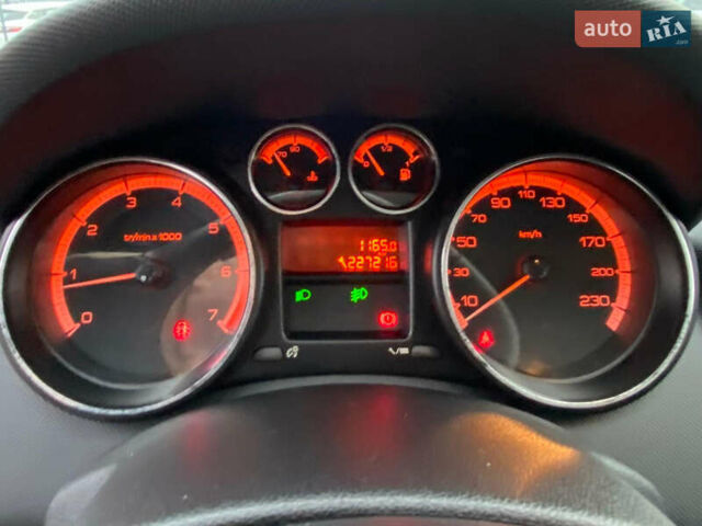 Серый Пежо 308, объемом двигателя 1.6 л и пробегом 225 тыс. км за 4900 $, фото 11 на Automoto.ua