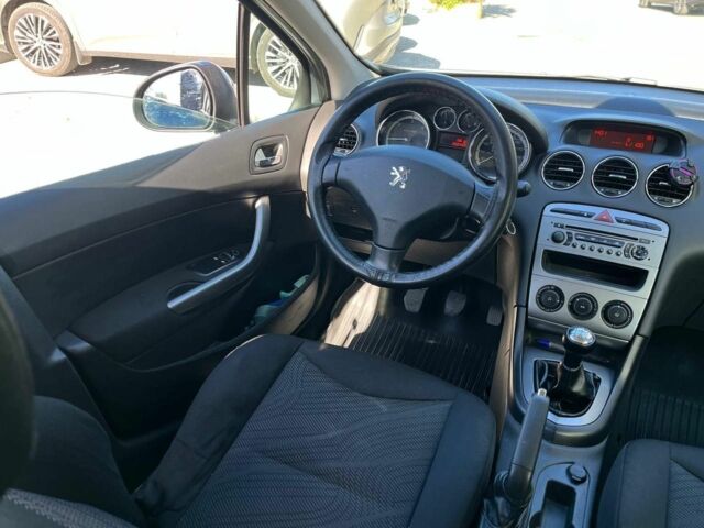 Сірий Пежо 308, об'ємом двигуна 1.6 л та пробігом 250 тис. км за 6490 $, фото 12 на Automoto.ua