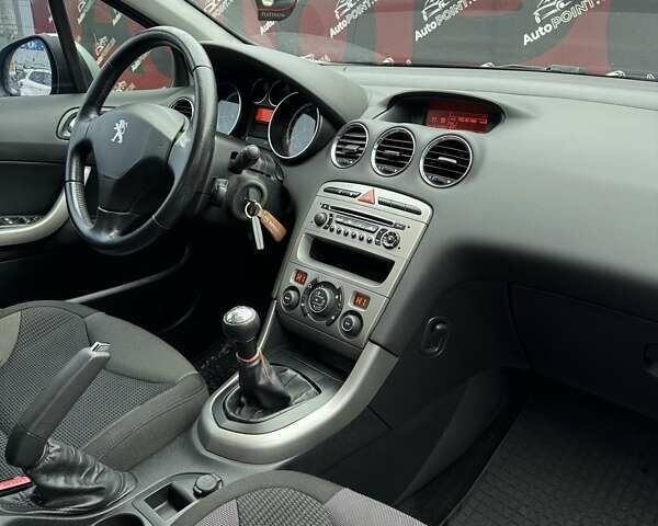 Серый Пежо 308, объемом двигателя 1.6 л и пробегом 220 тыс. км за 4900 $, фото 29 на Automoto.ua