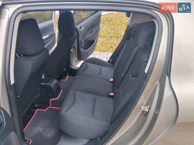 Серый Пежо 308, объемом двигателя 1.4 л и пробегом 175 тыс. км за 6700 $, фото 31 на Automoto.ua