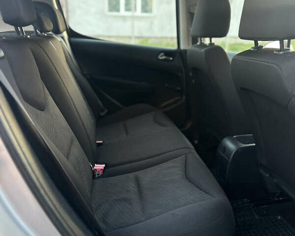 Сірий Пежо 308, об'ємом двигуна 1.6 л та пробігом 229 тис. км за 4999 $, фото 34 на Automoto.ua