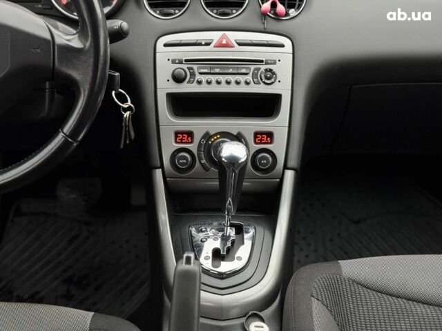 Пежо 308 2011 в Киеве на Automoto.ua Серый Пежо 308, объемом двигателя 1.6 л и пробегом 182 тыс. км за 6790 $, фото 37 на Automoto.ua